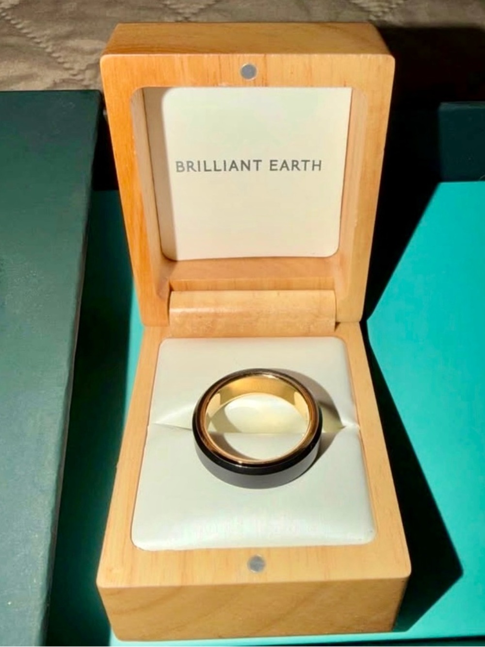Brilliant Earth Men’s 6 mm Black and Gold Two-Tone Band Size 8.5